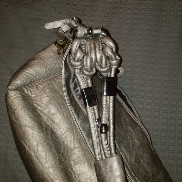 Cute silver bag - Picture 3 of 5